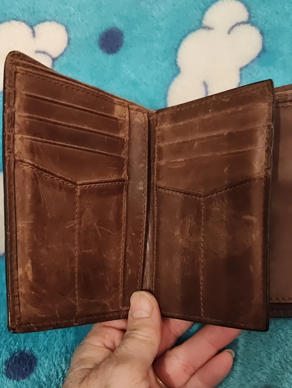 Distressed Vintage Brown Fossil Men's Wallet